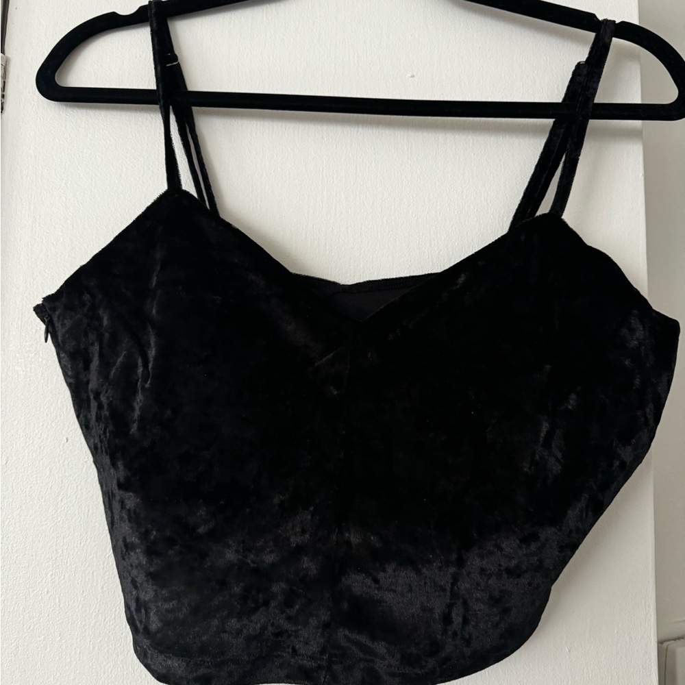 Buff bunny black velvet crap tank